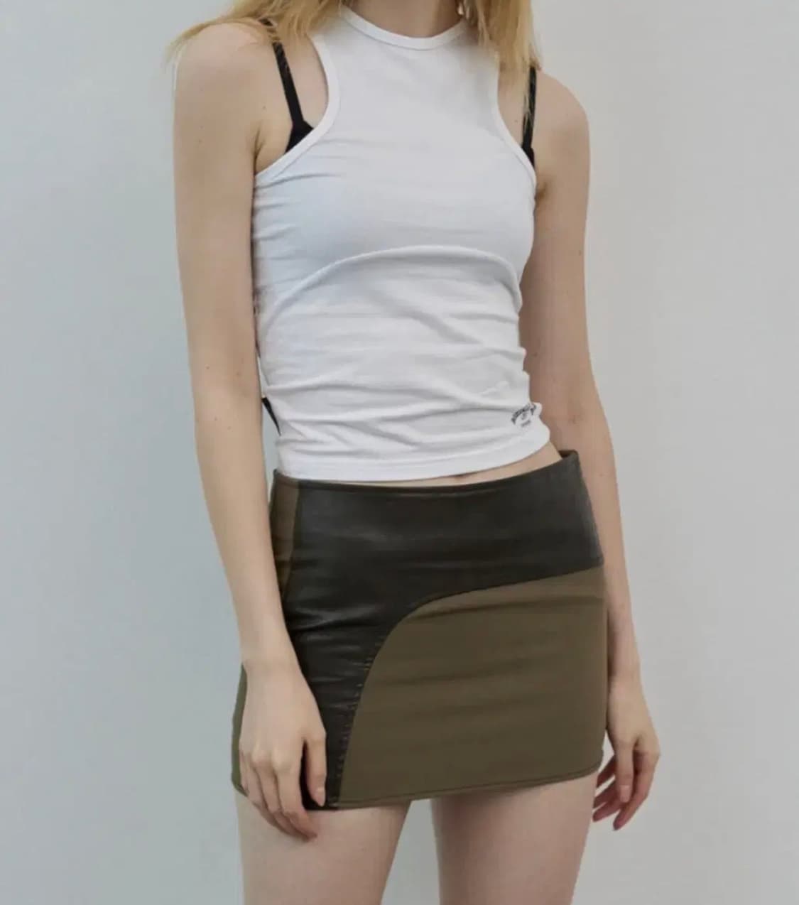 윤비누님착용!) 보헤미안서울 레더 미니 스커트 상품이미지1