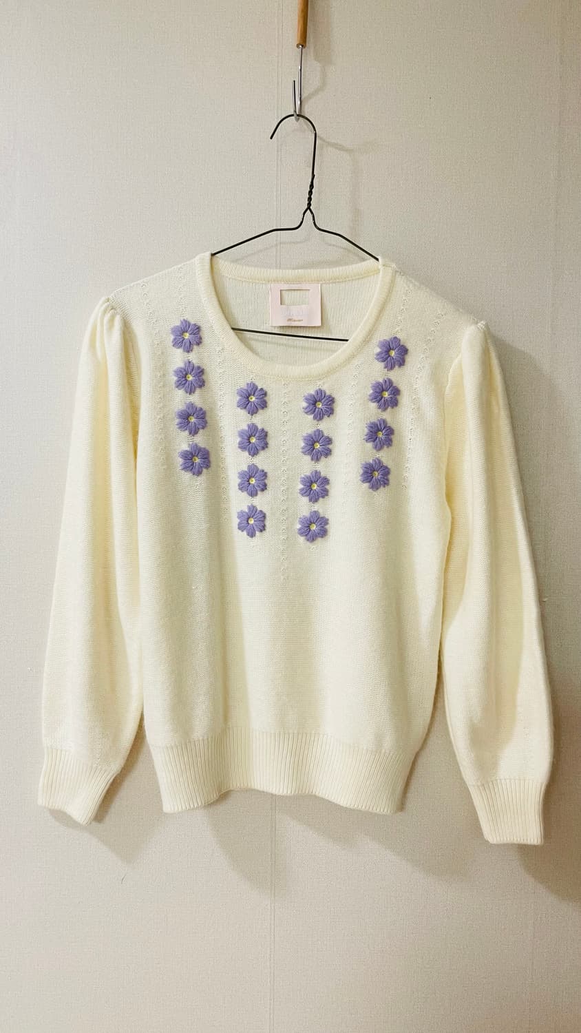 새상품) 글로니 Glowny 섈리 16플라워 꽃자수 아이보리 니트 정가  상품이미지1