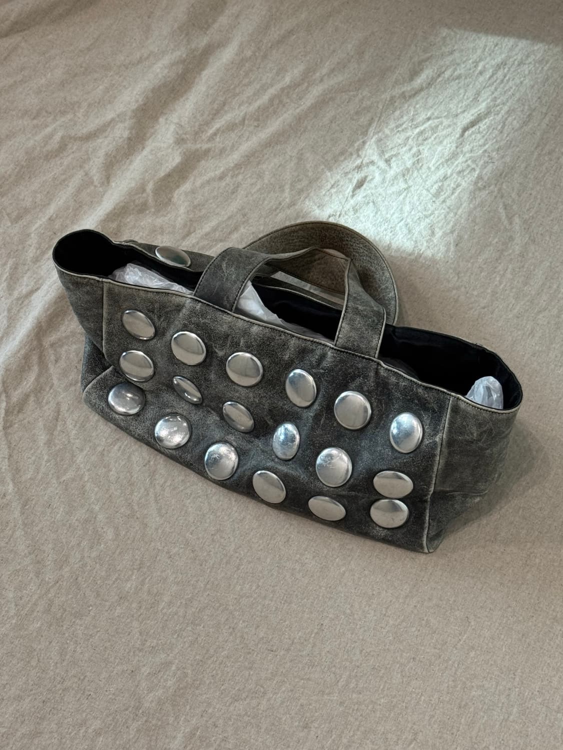 꼼데가르송 메탈 도트 레더 토트백 상품이미지5