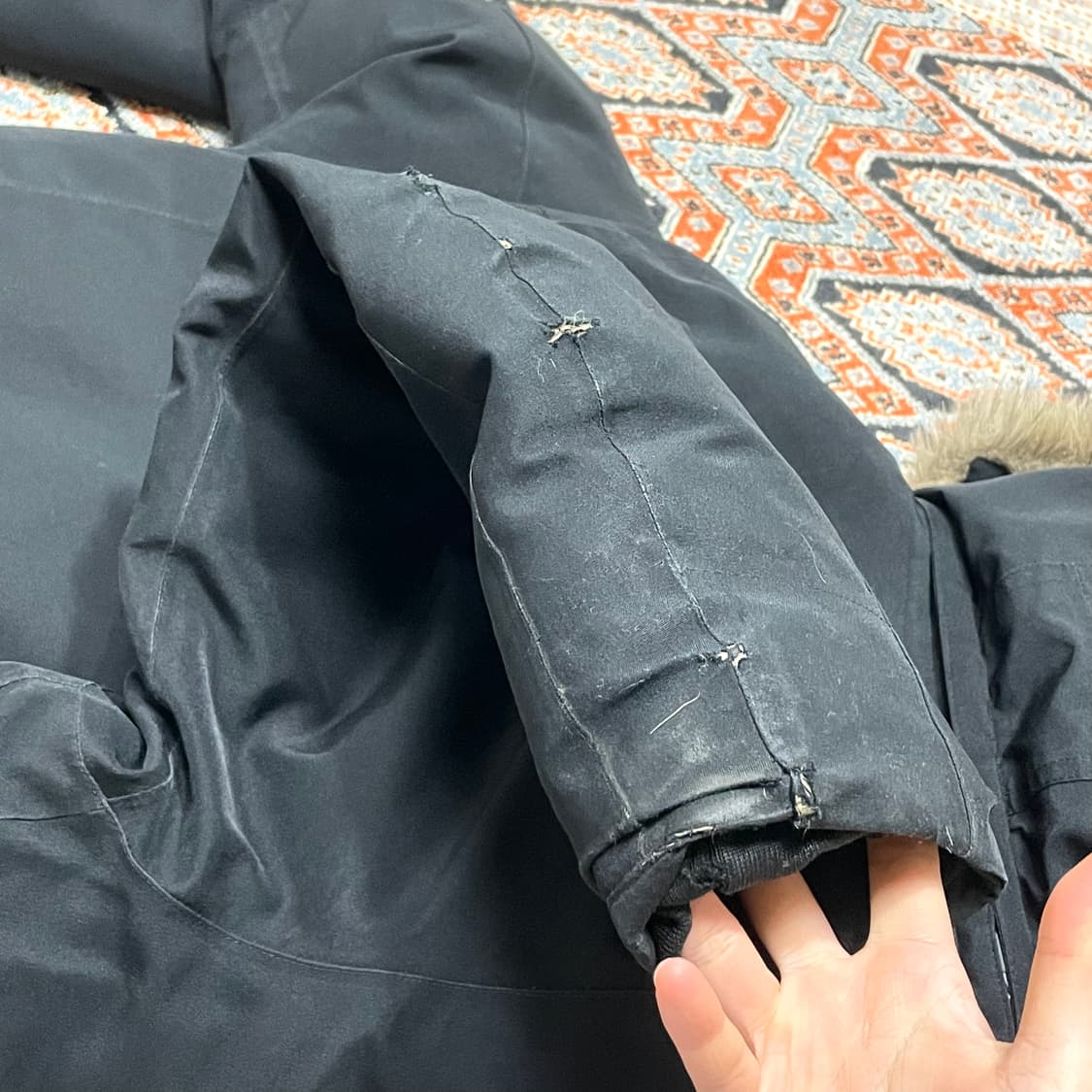 노스페이스 블랙 구스다운 포켓 패딩점퍼 남성L 상품이미지9