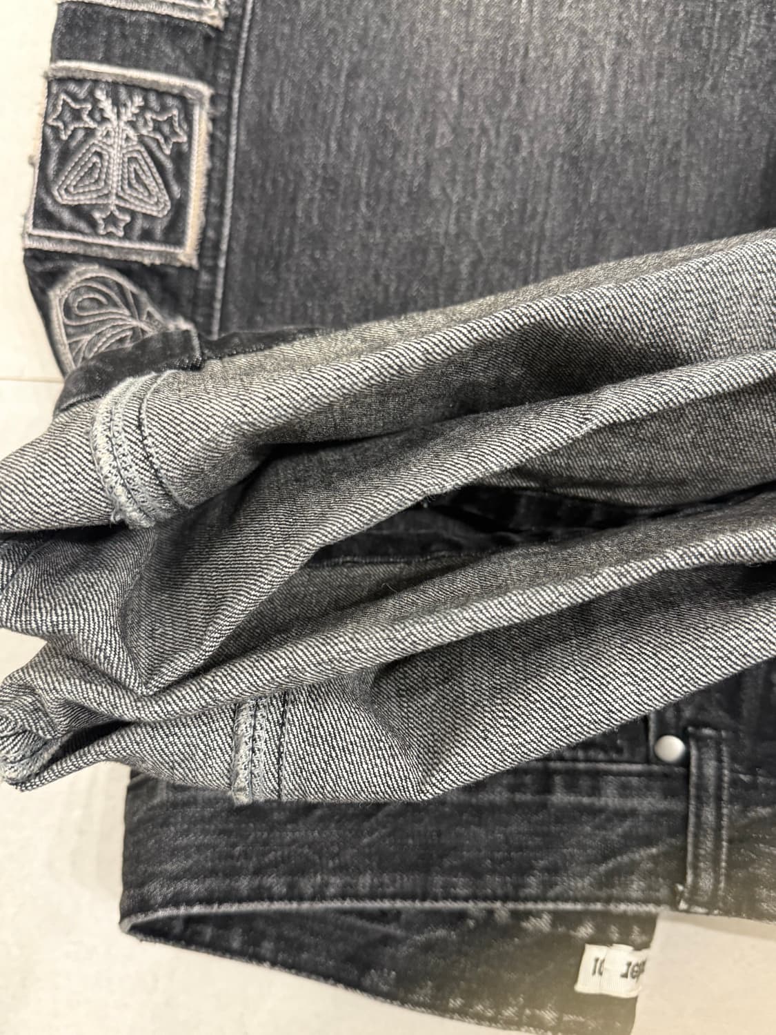 (2회착) 카락터 빈티지 엠블럼 데님 팬츠 01 상품이미지7