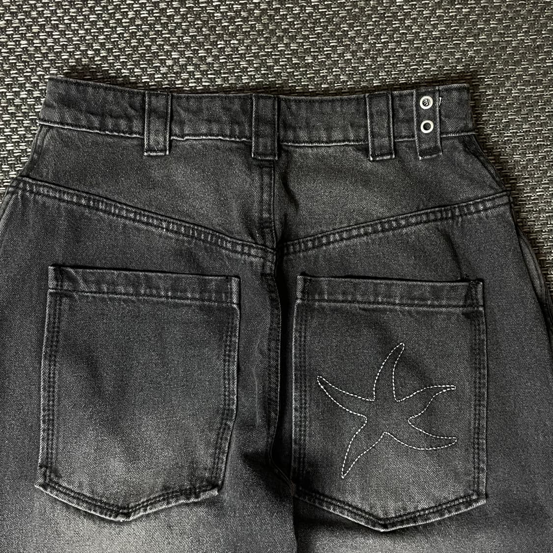 (27)  더콜디스모먼트 블랙 절개 라인 워싱 데님 팬츠 S 상품이미지5