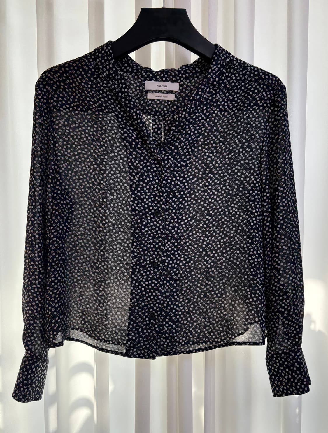 sal the 플로랄 프린트블라우스 - 다크네이비 상품이미지5