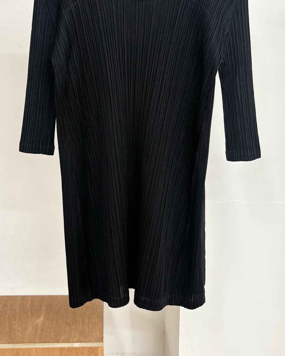 플리츠 플리즈 블랙 스퀘어 넥 에이치 라인 칠부 원피스 상품이미지5