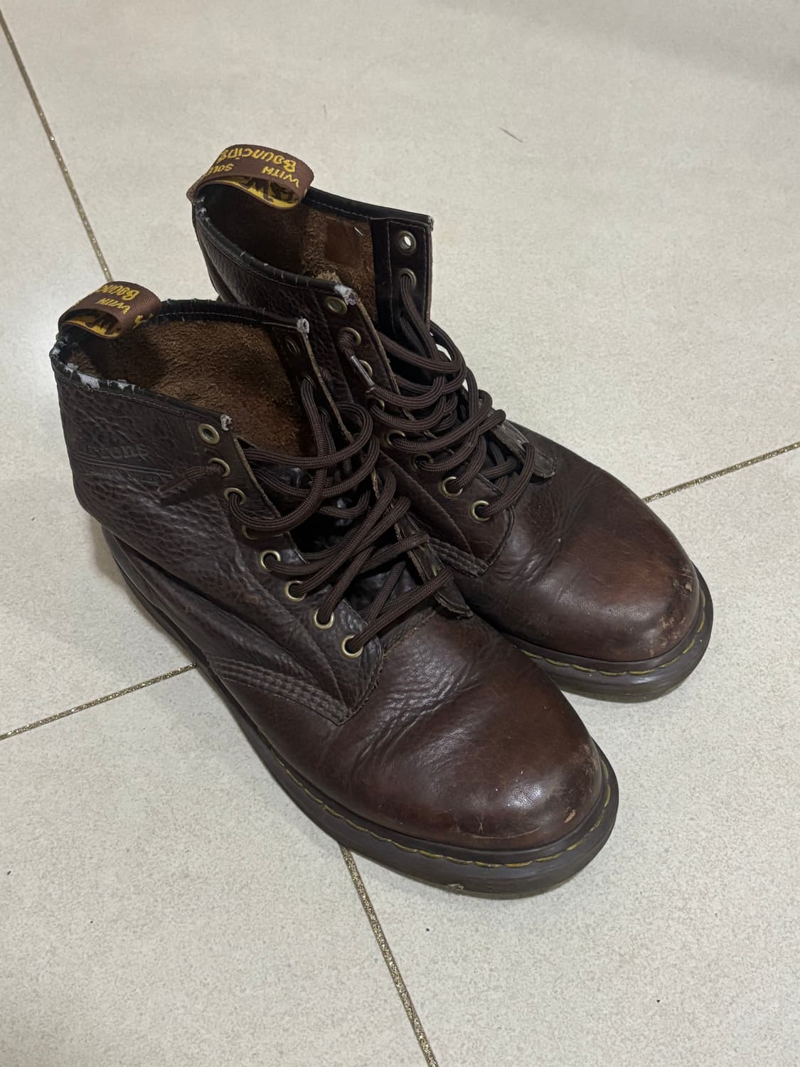 닥터마틴 1460 8홀 브라운 워커 부츠 260 상품이미지1