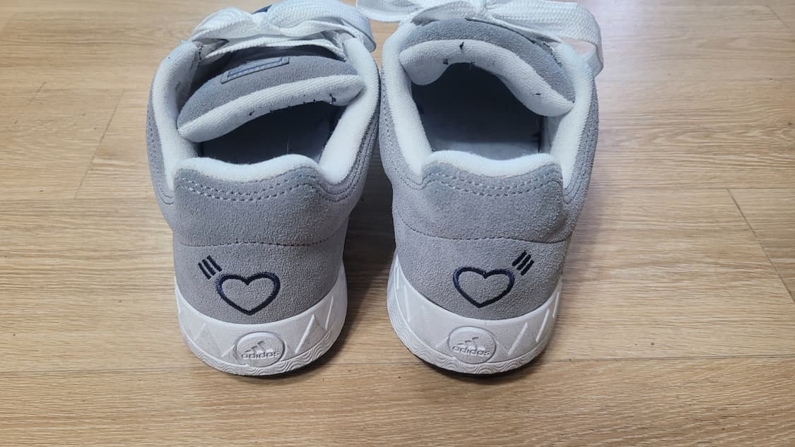 아디다스 x 휴먼메이드 아디매틱 그레이 250 사이즈 상품이미지2