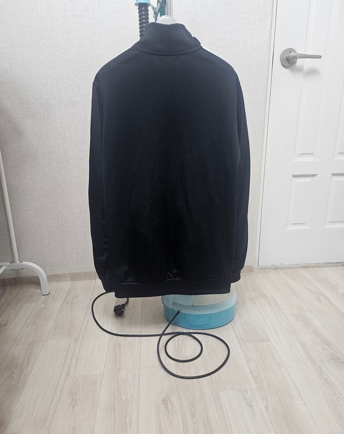 (110)2XL ☆초대장급☆ 아디다스 에센셜 3st [검흰] 트랙탑져지 상품이미지6