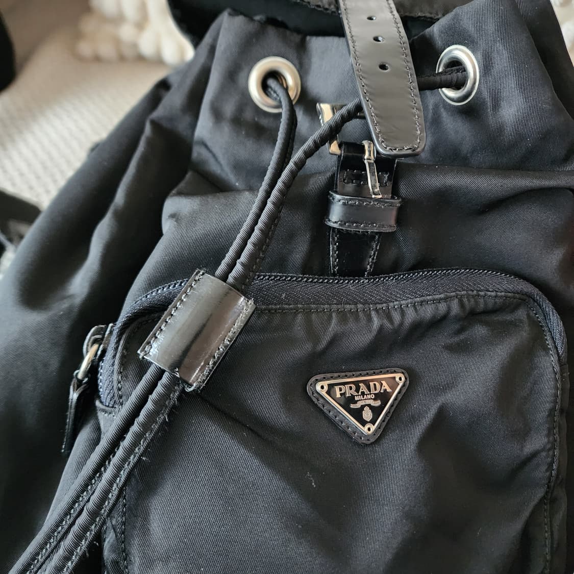 상태양호 프라다 포코노 나일론 원포켓 백팩 미니 상품이미지9