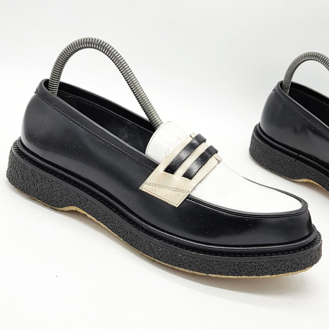  ADIEV 크레페솔 로퍼 검/흰 (41)   상품이미지5