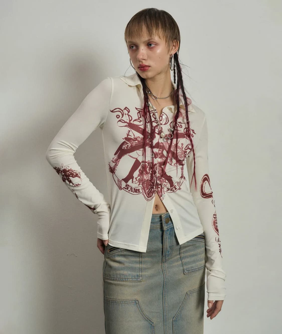 BADEE 배디 Spellbound DTP Shirt Cream M사이즈 상품이미지1