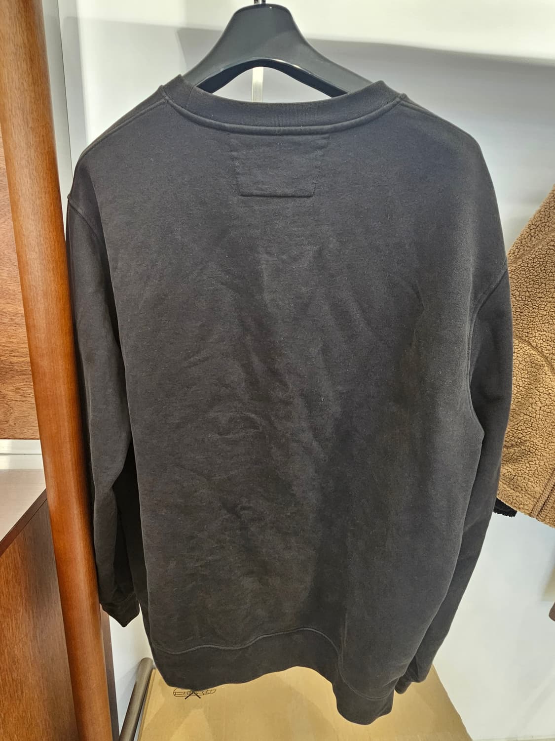 CP컴퍼니 렌즈 맨투맨 XXL 상품이미지3