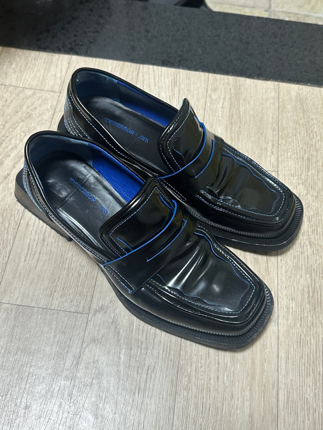 255, eu39) 자라 아더에러 레더 로퍼 상품이미지1