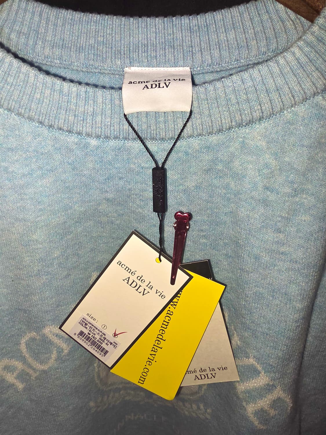 아크메드라비 ADLV 로고 맨투맨 하늘색 상품이미지4