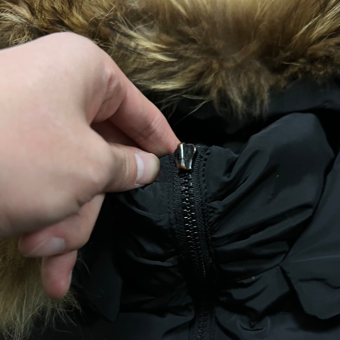 케네스 레이디 LYNN 구스다운 라쿤퍼 후드 롱패딩 점퍼 [블랙] 55 상품이미지6