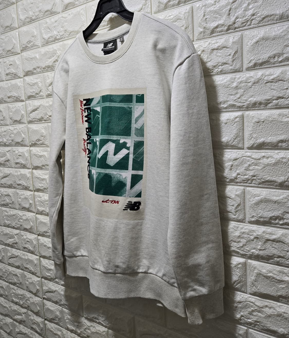 뉴발란스 UNI N로고 포토 맨투맨 90 상품이미지4