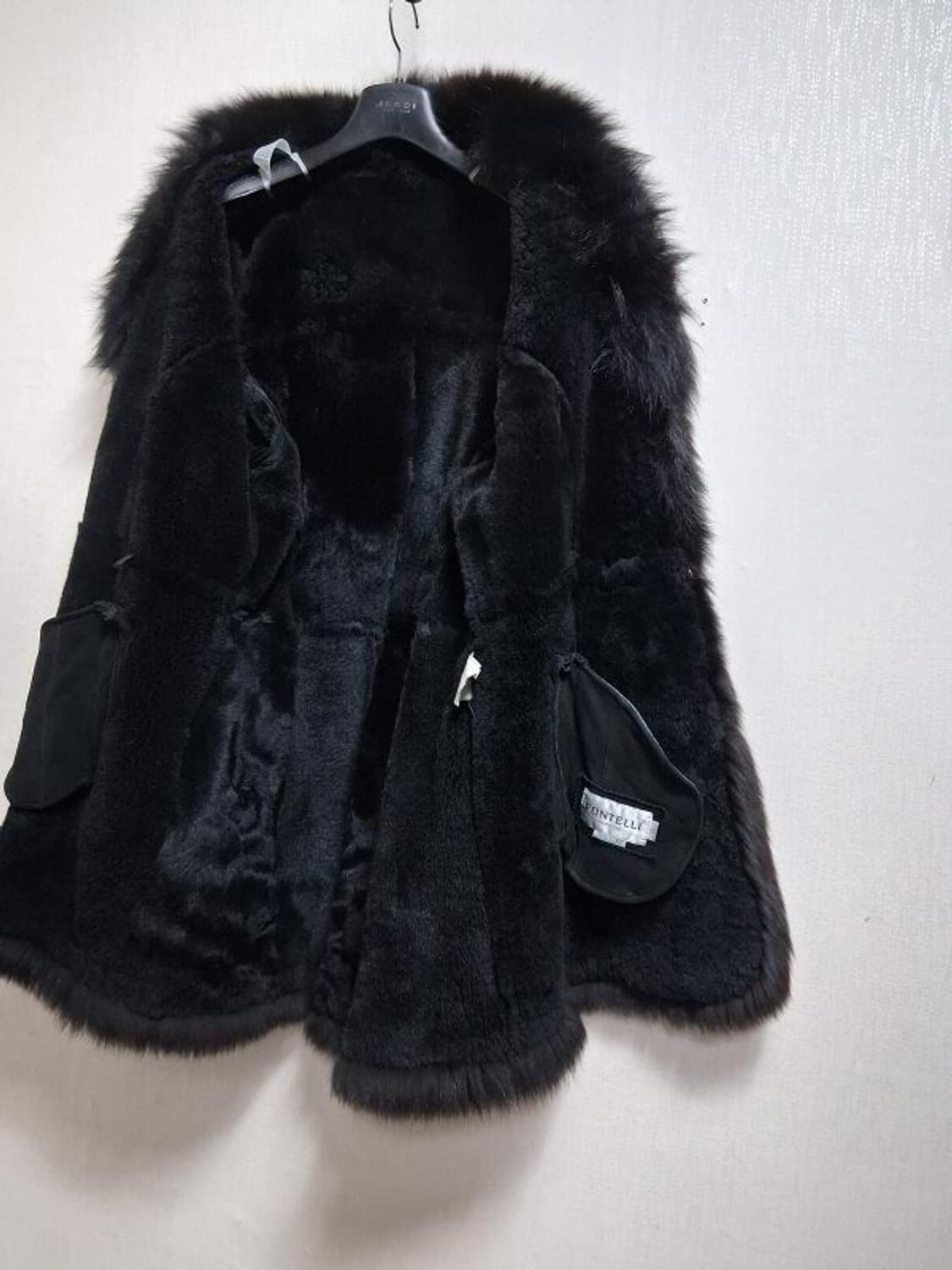 FONTELLI 여성 오리지날 블랙 무스탕 
검정양털무스탕 66 상품이미지4