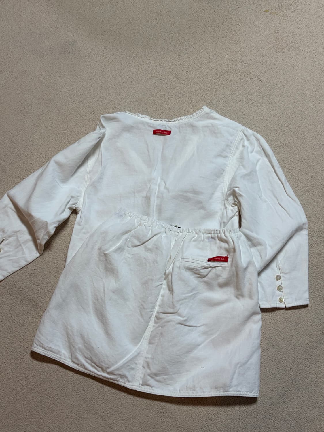 Overdue Flair 흰색 상의+스커트 세트 (착용샷 있음) 상품이미지2