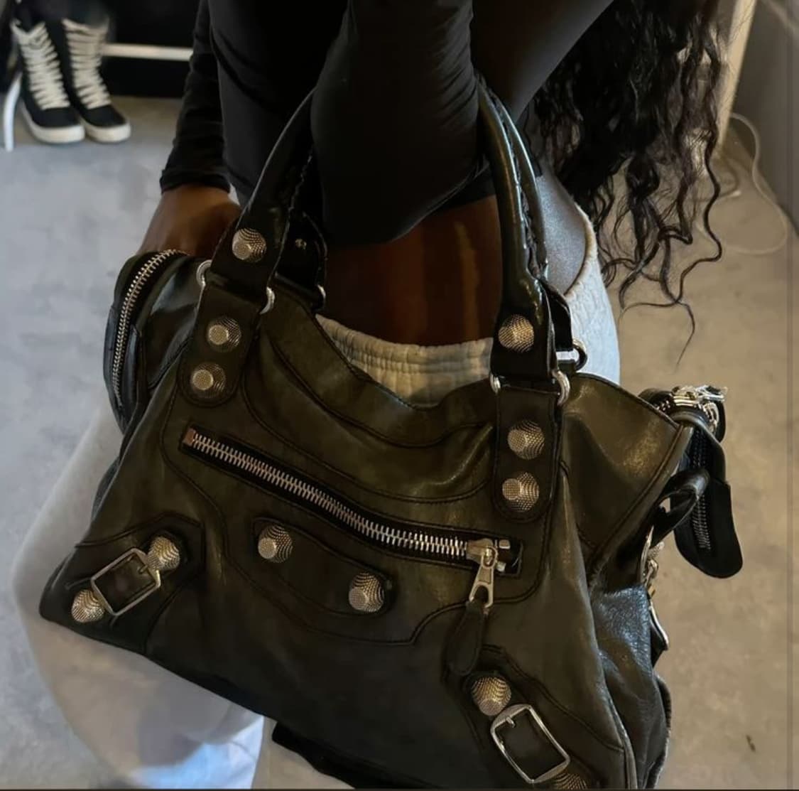 [A+ 정품] 발렌시아가 자이언트 시티 모터백 미디움 블랙 상품이미지9