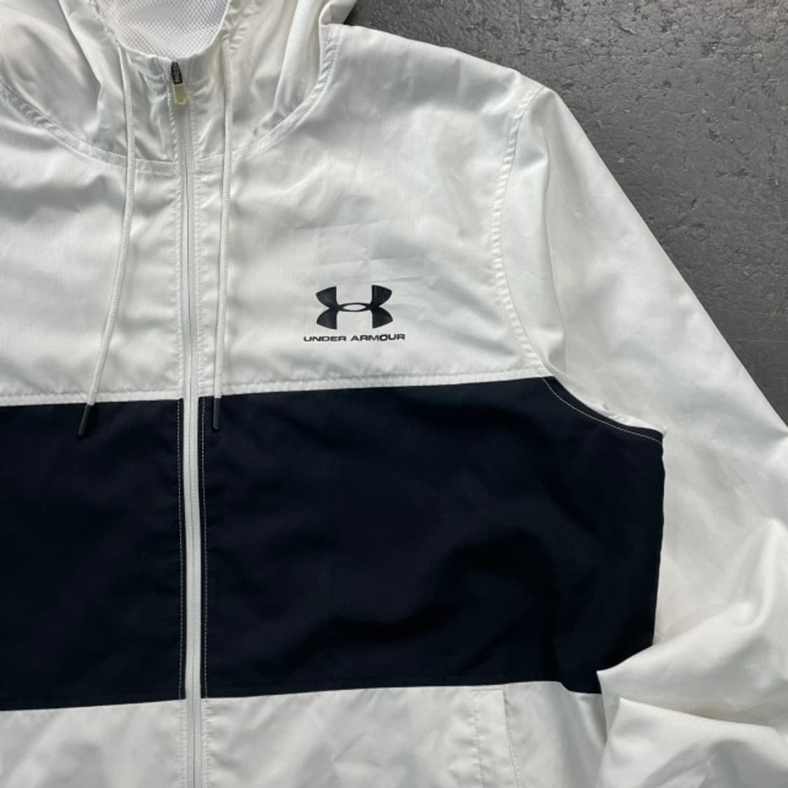 105 언더아머 바람막이  상품이미지2