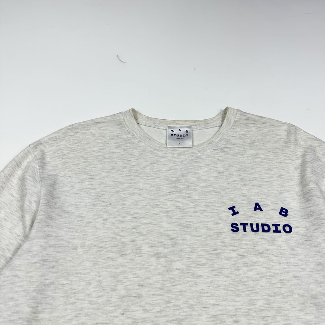 아이앱스튜디오 오트밀 롱슬리브 맨투맨 (L) 상품이미지1