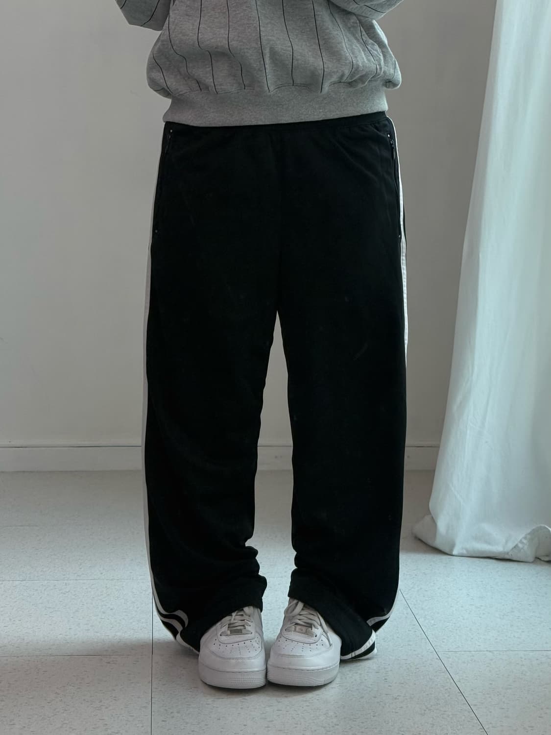 아디다스 백로고 트랙팬츠 상품이미지4