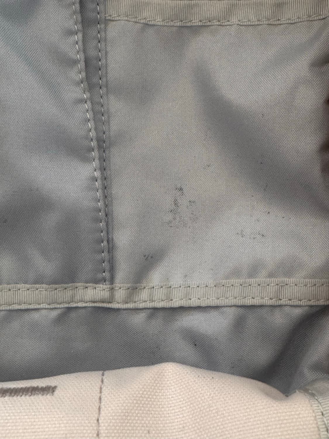 노스페이스 핫샷 베이지 28L 상품이미지4