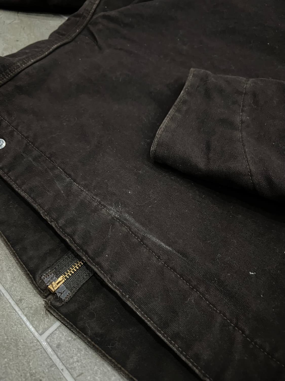 ( M) 칼하트 디트로이트 자켓 J97 DKB 다크브라운 상품이미지9