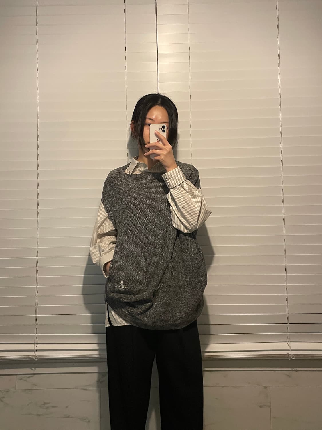 비비안웨스트우드 스퀘어쉐입 니트 베스트 상품이미지1