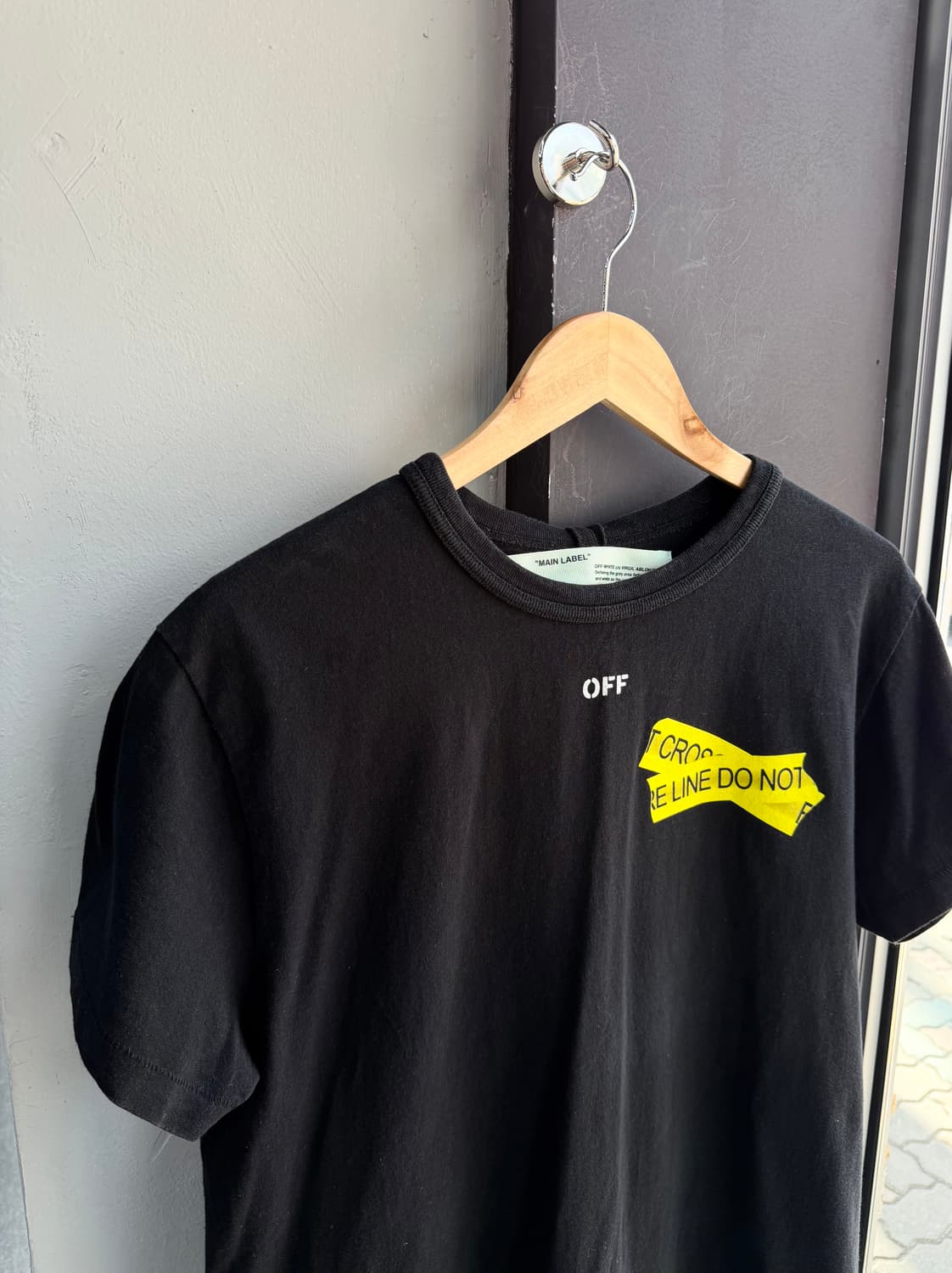 XS/ 오프화이트 테이프 애로우 반팔 티셔츠 상품이미지3