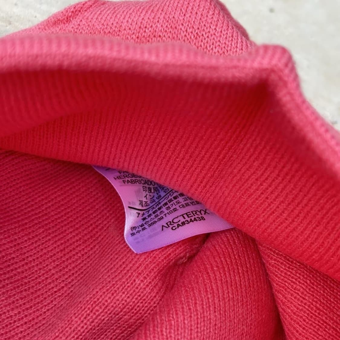 아크테릭스 로고 니트 비니 핑크/옐로우 상품이미지4