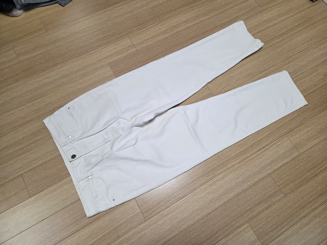 DKNY 크림 데님 팬츠 상품이미지2