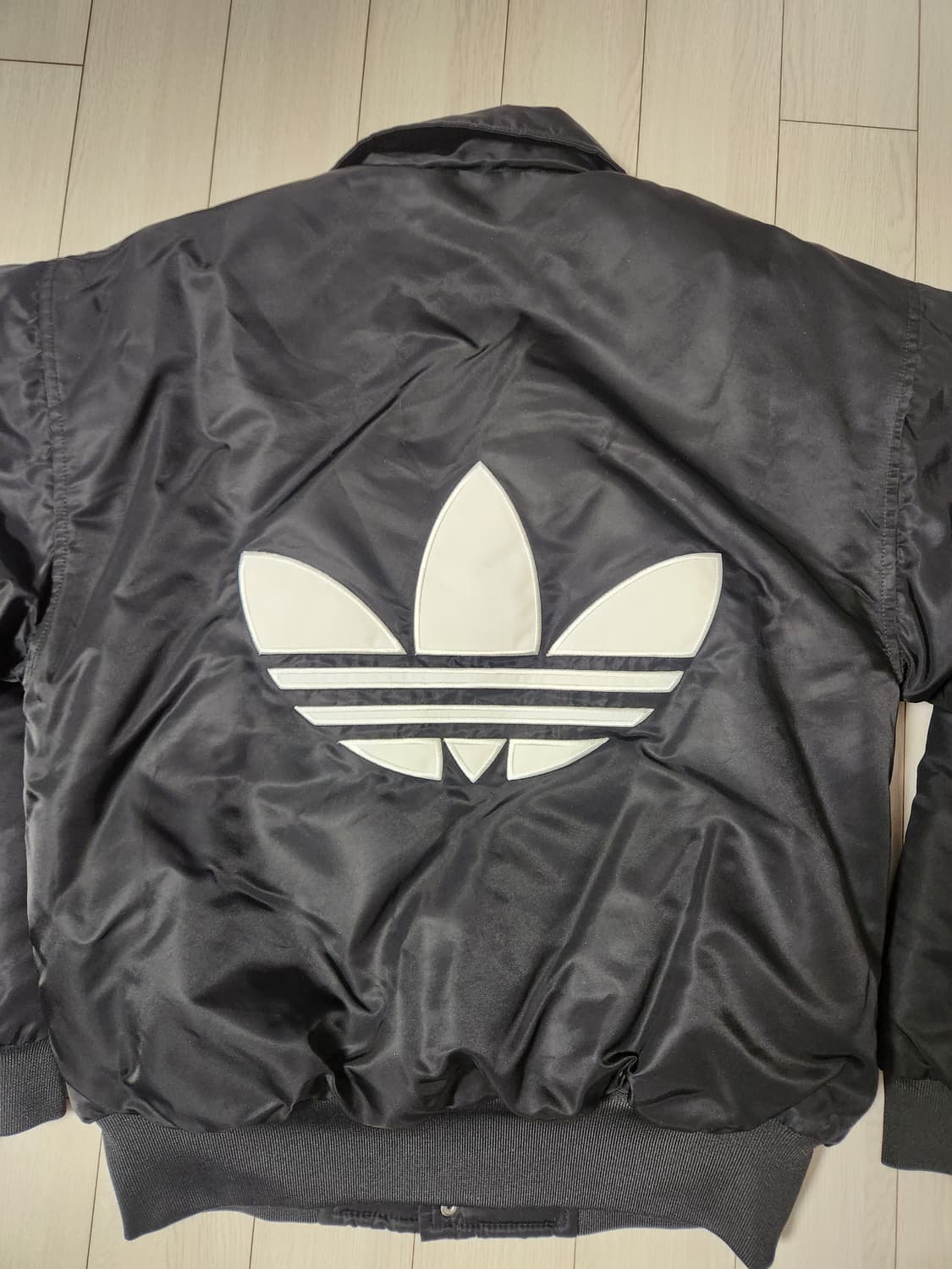 새상품급)아디다스 3ST 봄버 자켓 GE1305 사이즈 추천 M이나 L
 상품이미지9