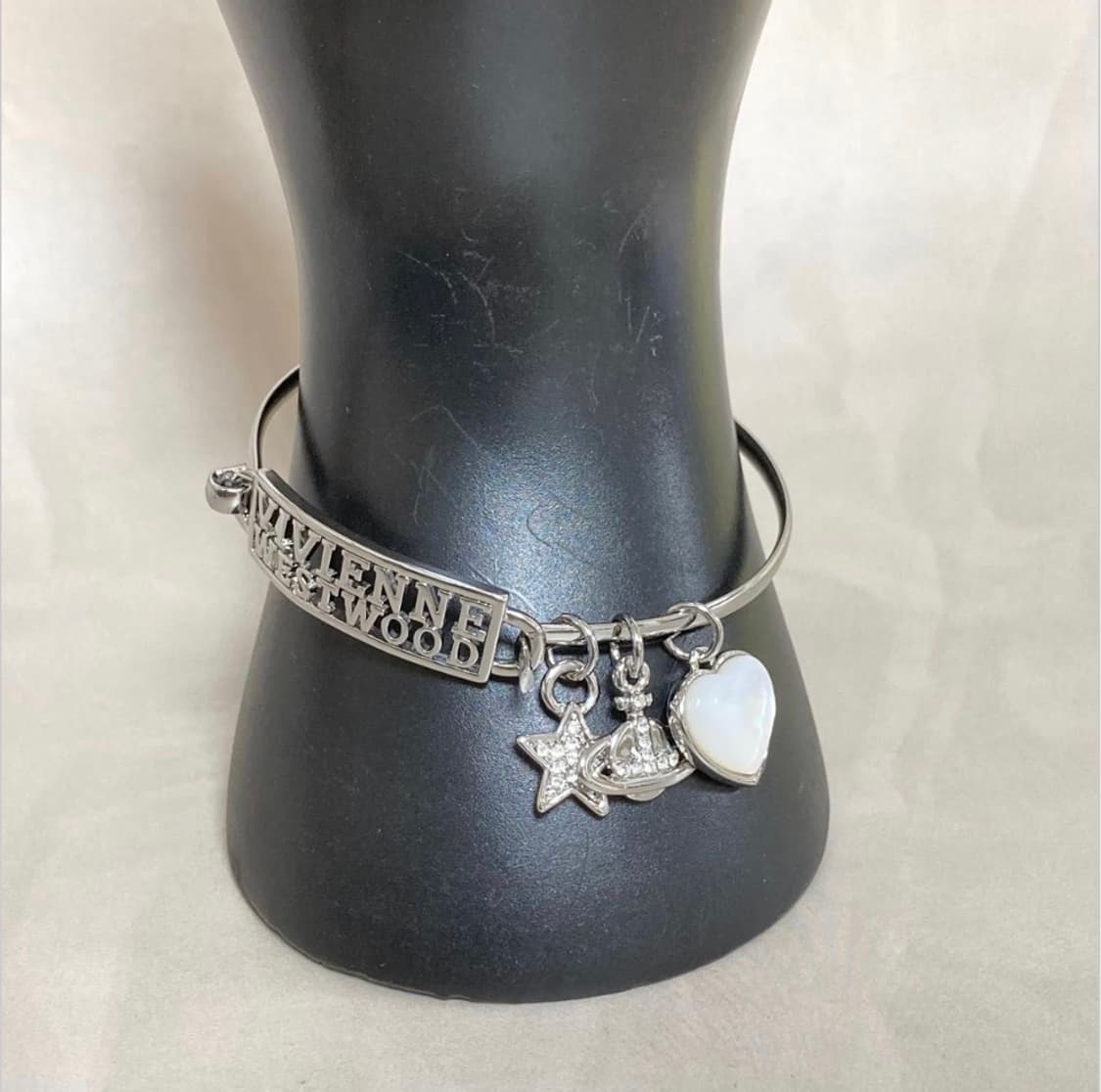 비비안웨스트우드 레어링 로고 orb 참 뱅글 팔찌 상품이미지5