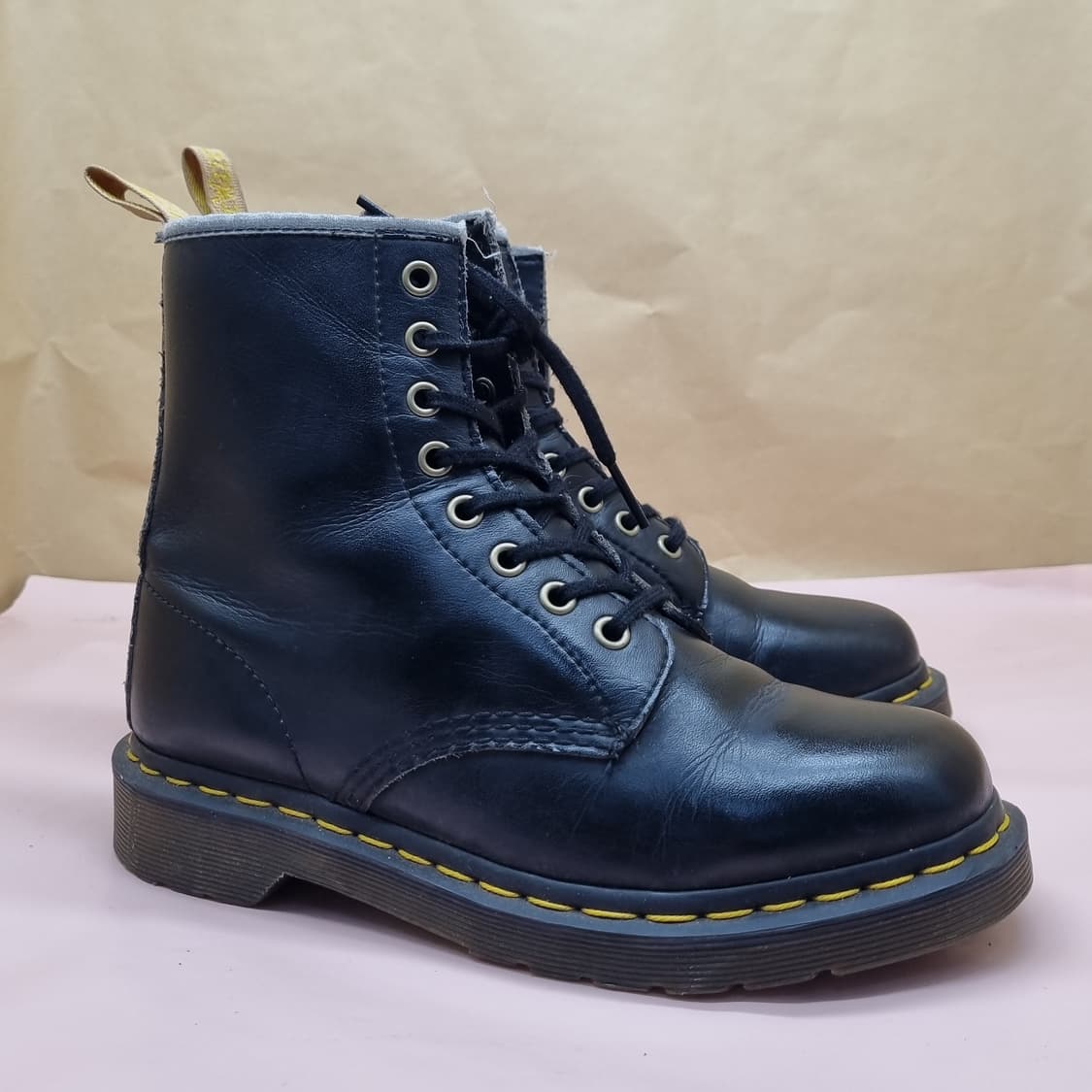 닥터마틴 1460 8홀 여성워커38 240 상품이미지1