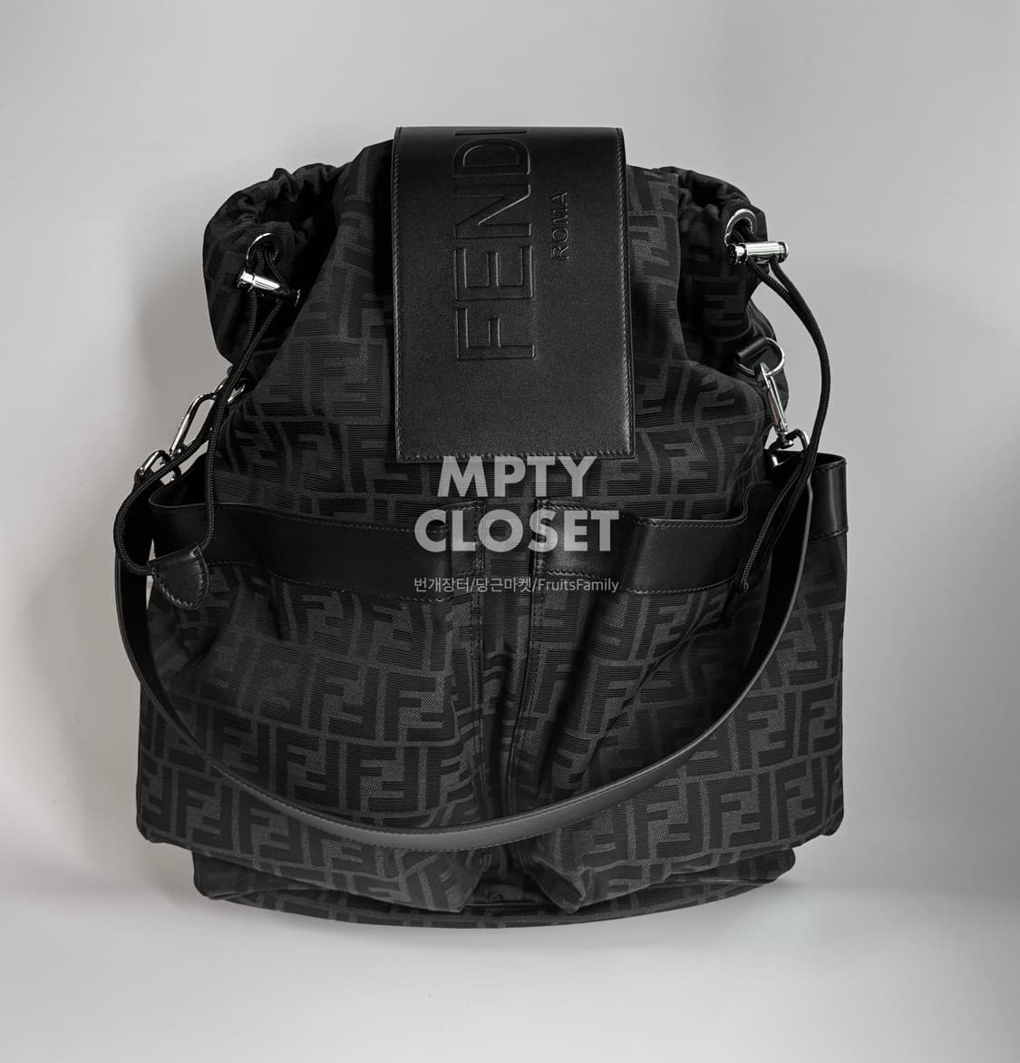 펜디 모노그램 자카드 스트라이크 백팩 라지 7VZ056 상품이미지1