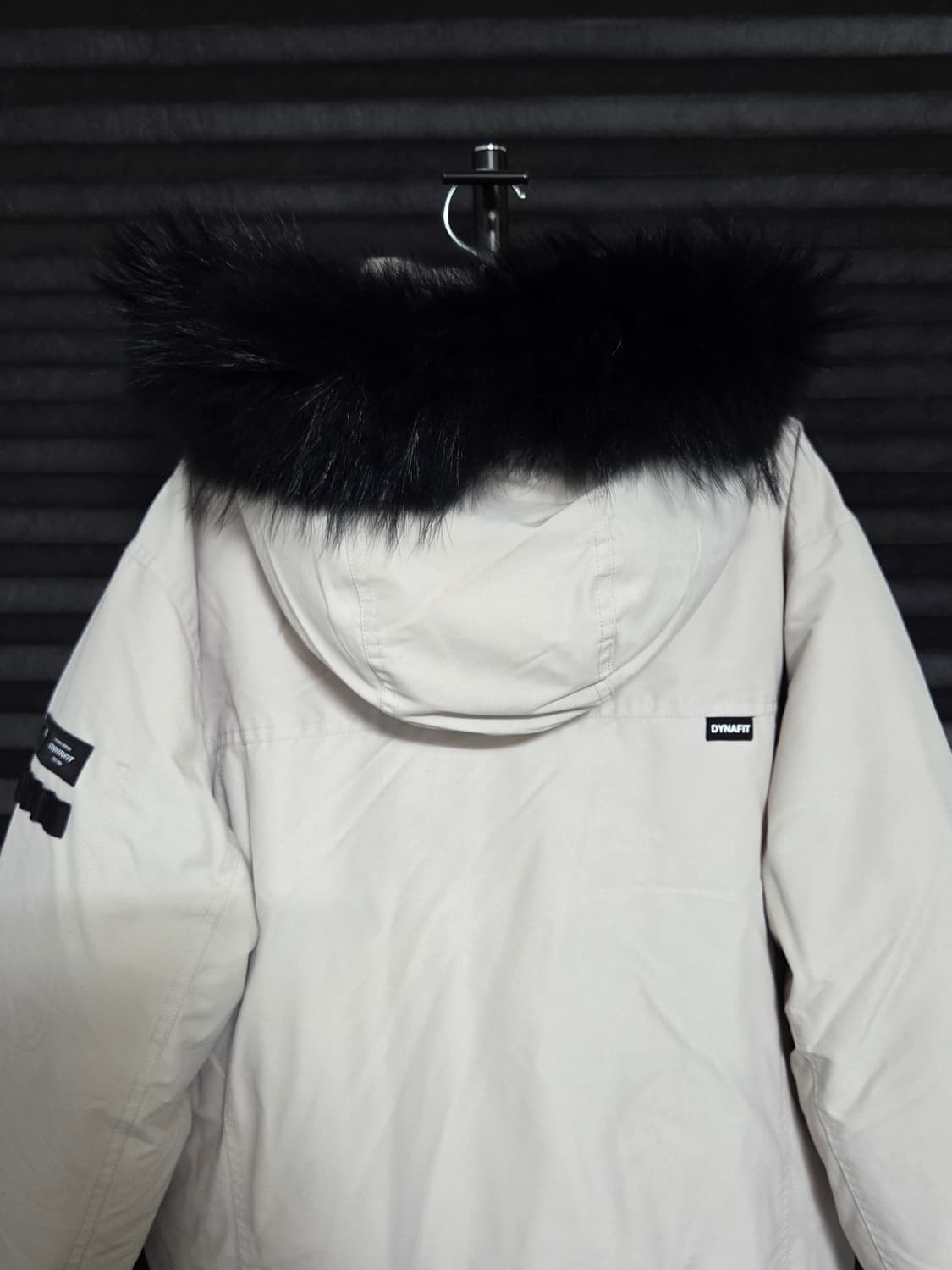 [다이나핏] 스노우 레오 덕다운 패딩 판매합니다. 상품이미지6