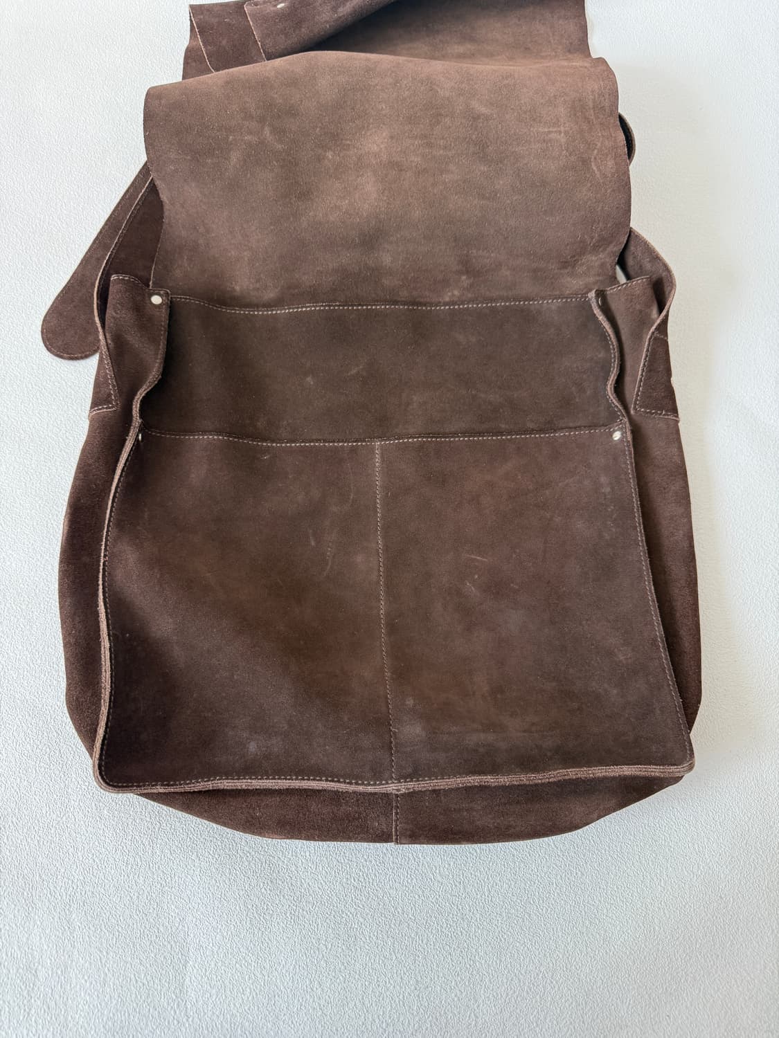 바나나리퍼블릭 레더 스웨이드 크로스백 상품이미지7