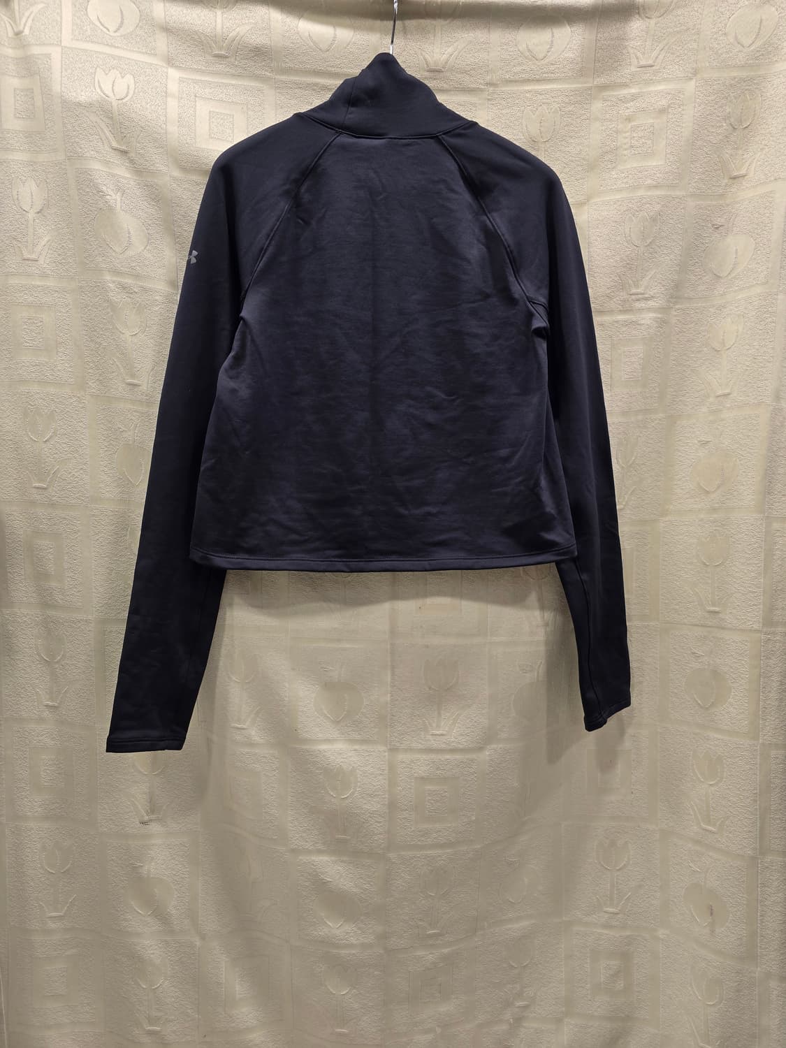 새상품) 언더아머 여성 기모 크롭 콜드기어 긴팔 티셔츠S 상품이미지5