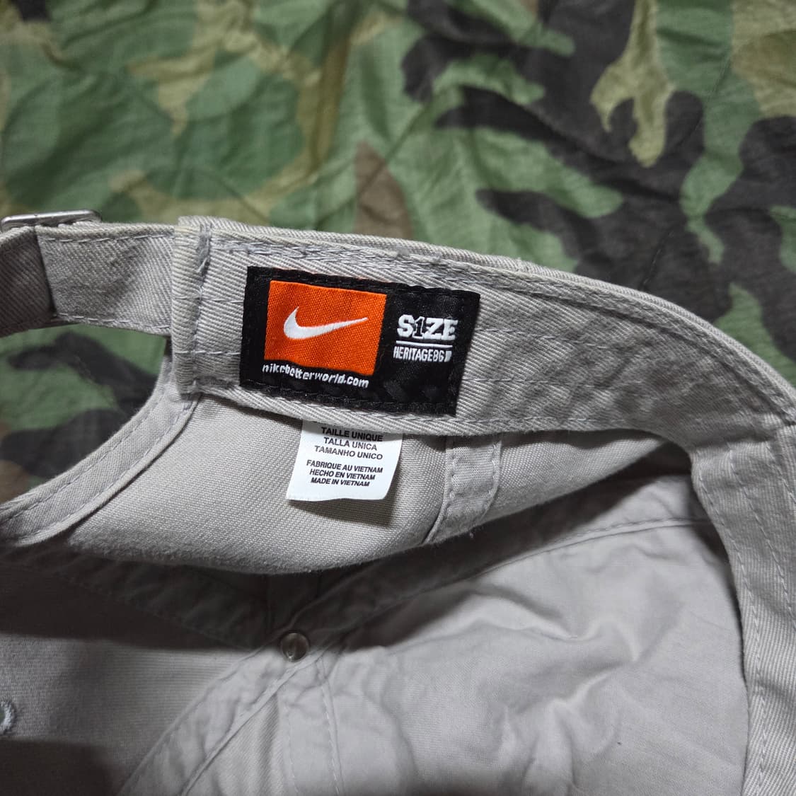 Nike Heritage86 Harvard University Cap

 상품이미지6