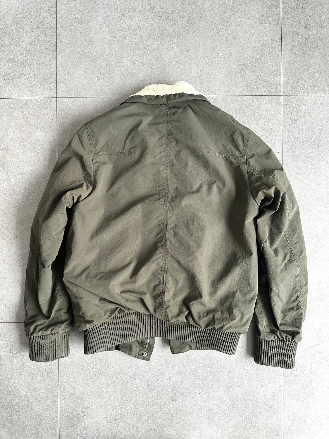 디올 옴므 12AW 런웨이 리버서블 카키 봄버 상품이미지7