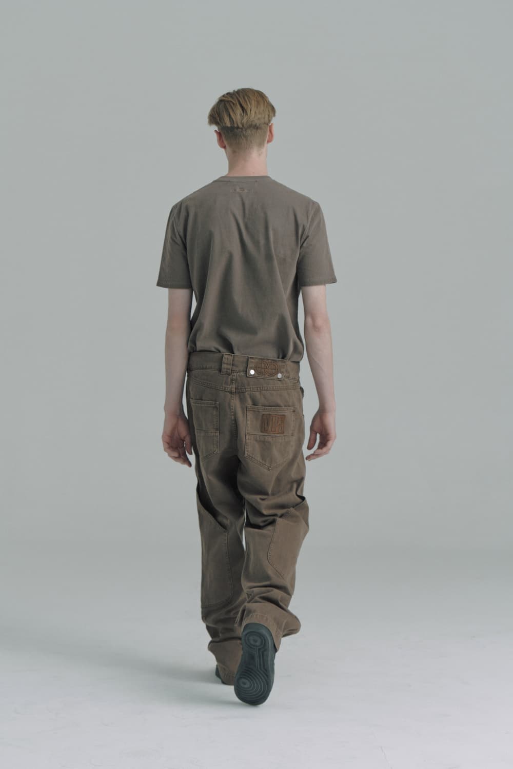 플라스틱프로덕트 CALF POCKET PANTS(Brown) S사이즈 상품이미지1