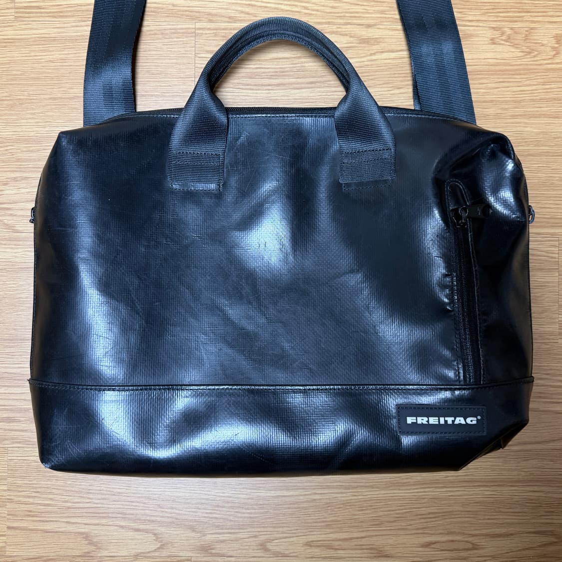 프라이탁 모스 올블랙 판매합니다 상품이미지1