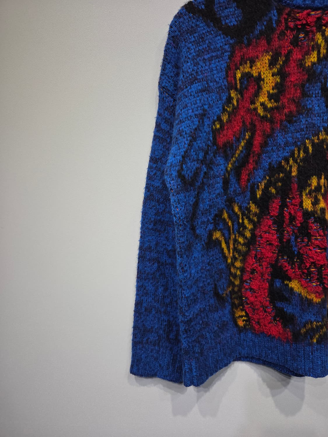 저스트 카발리(Just Cavalli) 텍스처 드래곤 블루 니트 상품이미지4