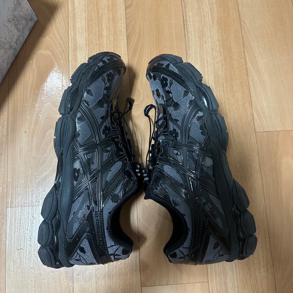 아식스 x 세실리에 반센 젤 큐물러스 16 블랙 285 상품이미지6