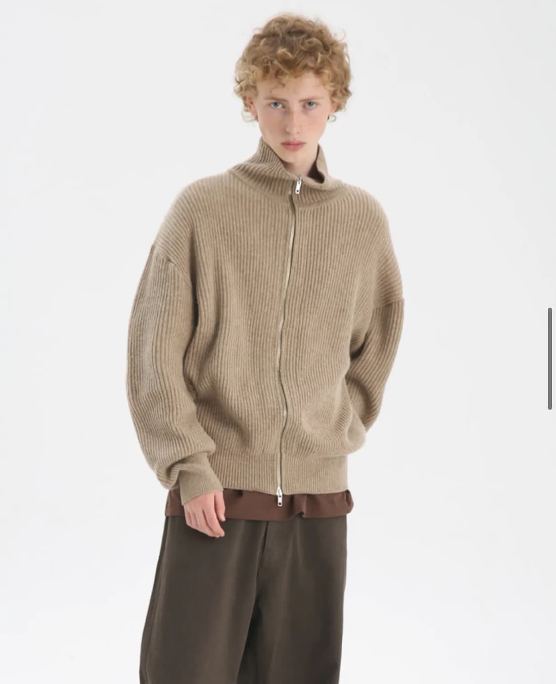 마티스더큐레이터 풀 집업 니트 베이지 2사이즈 상품이미지2