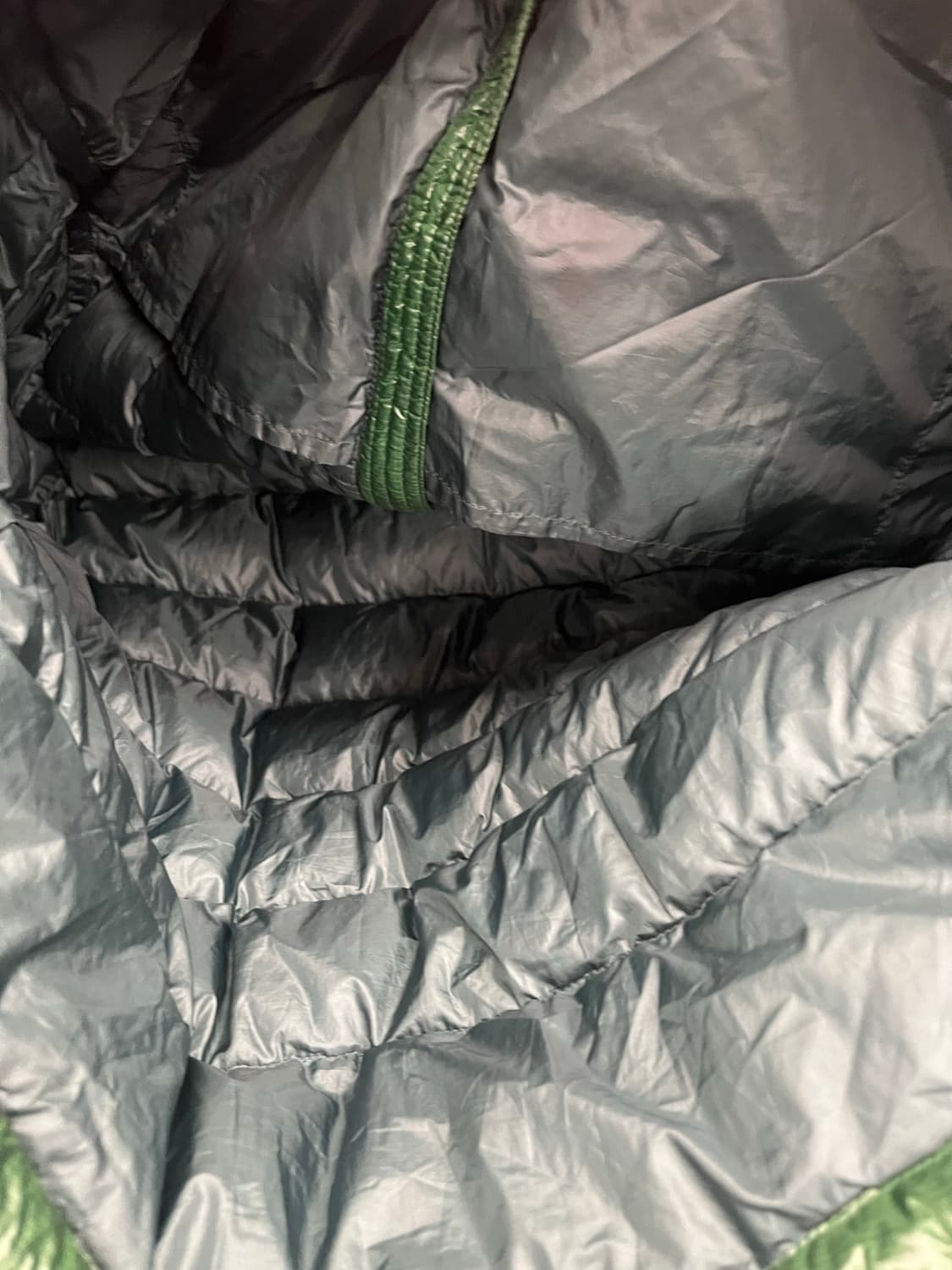 몽벨 경량 800필 딥그린 패딩 상품이미지6