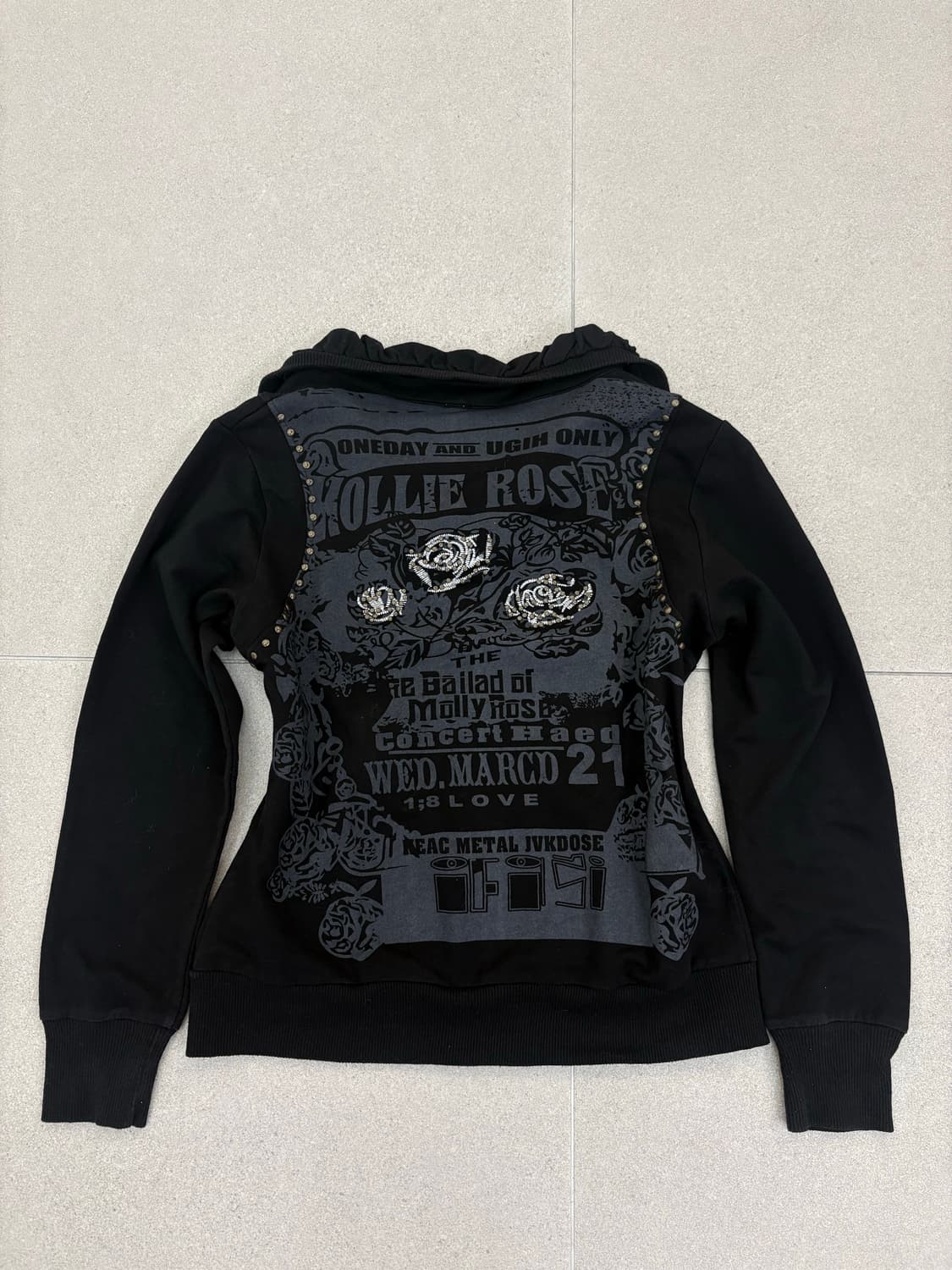 백프린팅 스터드 집업 상품이미지1