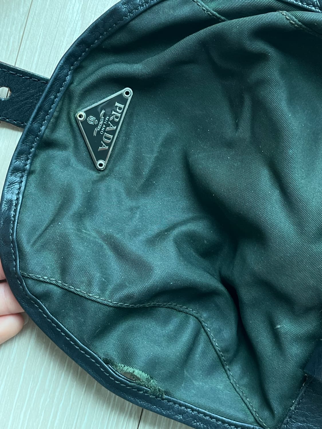 정품 프라다 나일론 백팩 그린  상품이미지4