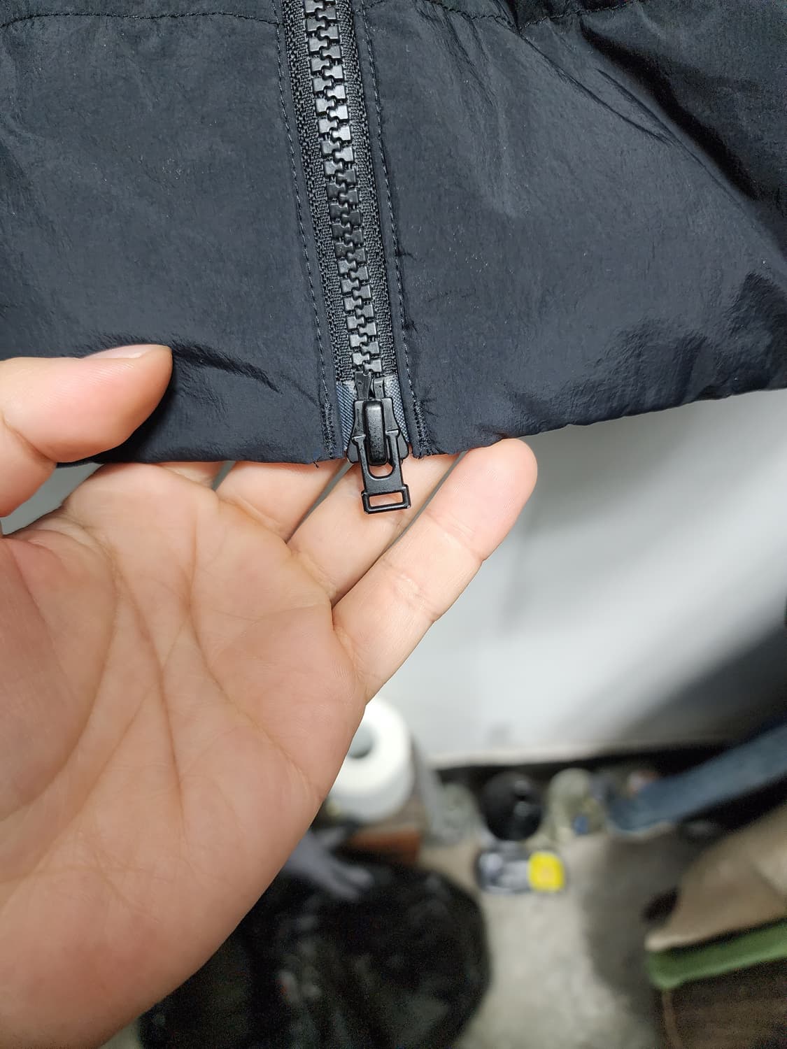 아디다스 레귤러핏 카라리스 라이트웨이트 다운 상품이미지5