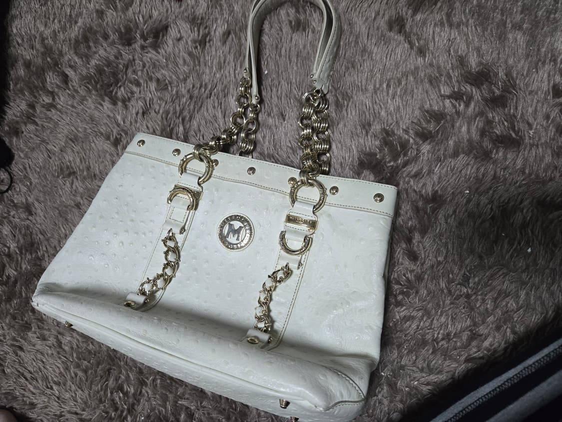 메트로시티 핸드백 토트백 가방 빈티지

2k 체인 도트 화이트 상품이미지10